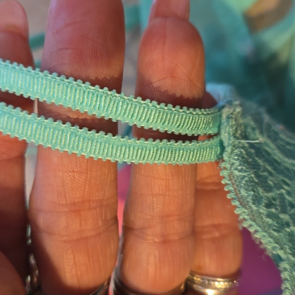 PINK Victoria's Secret Mint Green Lightly Lined Demi Bra - Picture 5 of 9